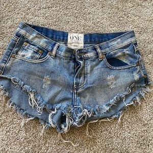 ONE by ONE TEASPOON denim shorts